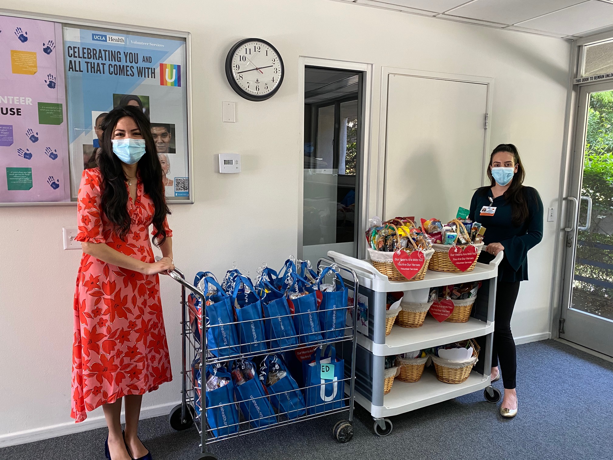 Osanna_and_Talya_Delivering_Baskets